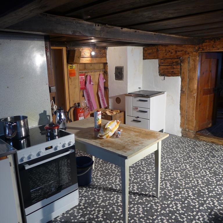Hami Villa Adelboden Room photo